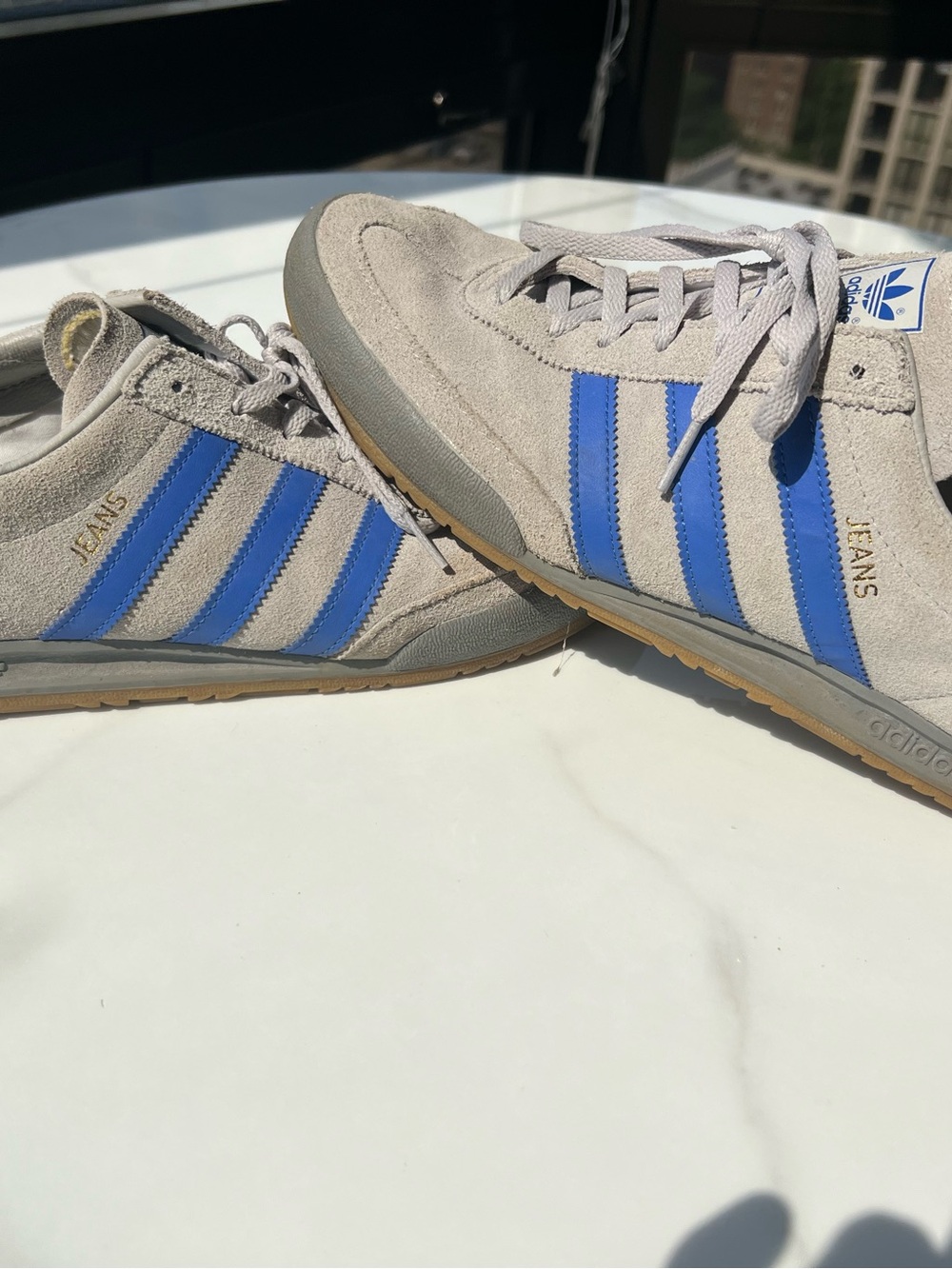 ADIDAS Original Men’s “Jeans” Trainers in Light Gray with Blue Stripes